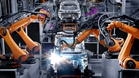 CONCEDIERI. Unul dintre cei mai mari producători auto din lume anunță reduceri masive de personal. 15.000 de oameni vor rămâne fără un loc de muncă