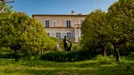 Muzeul Renoir din Franța a fost jefuit. Patru tablouri au fost furate, cu o valoare estimată la 9 milioane de euro. Ce au aflat autoritățile de pe camerele de supraveghere