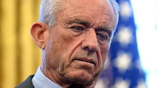 SUA: Robert F. Kennedy Jr. anunță concedieri de amploare în cadrul Departamentului Sănătății