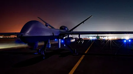 UPDATE: O dronă americană și o aeronavă rusească s-au ciocnit deasupra Mării Negre / Oficial american: Drona a decolat de la baza din România