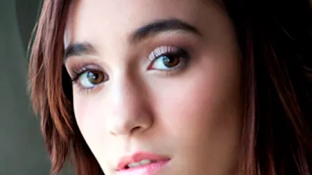 O adolescentă de 16 ani stabilită în Canada reprezintă România la Miss Teen 2012