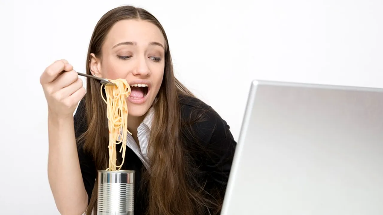 DIETA CORPORATIȘTILOR. Cura de slăbire și de menținere a sănătății pentru persoanele care lucrează în „cuburile de sticlă