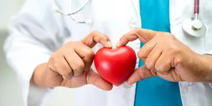 <span style='background-color: #dd9933; color: #fff; ' class='highlight text-uppercase'>ACTUALITATE</span> SEMNUL din frunte care arată un risc mai mare de deces din cauza bolilor de inimă. La ce să fii atent