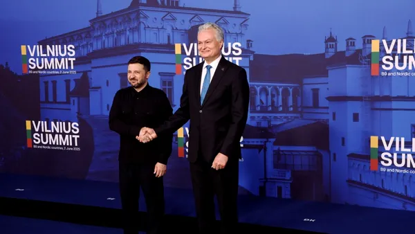Volodimir Zelenski face apel la Donald Trump să impună SANCȚIUNI mai dure Rusiei dacă discuțiile de la Istanbul vor eșua