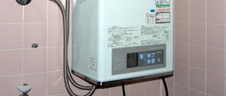 Două adolescente s-au ELECTROCUTAT în baie, într-o locuință din Timișoara, din cauza unui boiler electric