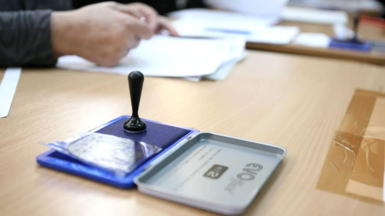 Decizie BEC: În trei localități din țară se vor organiza noi alegeri, după ce pe 27 septembrie candidații au obținut voturi egale