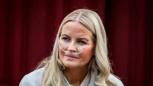 Prințesa Mette-Marit a Norvegiei a fost supusă unui transplant pulmonar