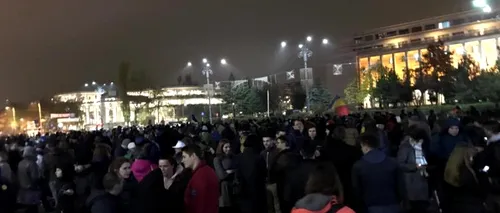 Protestatarii s-au strâns din nou în Piața Victoriei. Oamenii, nemulțumiți de noile măsuri fiscale. VIDEO