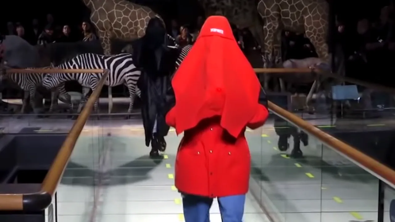 Modele cu CAGULE, FIRE CĂRUNTE și bej-CĂMILĂ. Care sunt TENDINȚELE în moda masculină pentru 2019