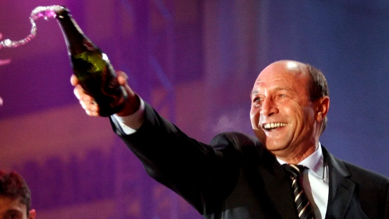 Traian Băsescu și soția sa, la Predeal de Revelion