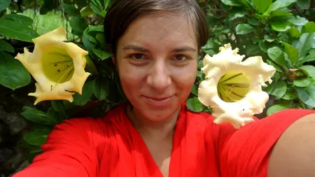 Premieră: O româncă a mers pe bicicletă din Focșani până în Indonezia