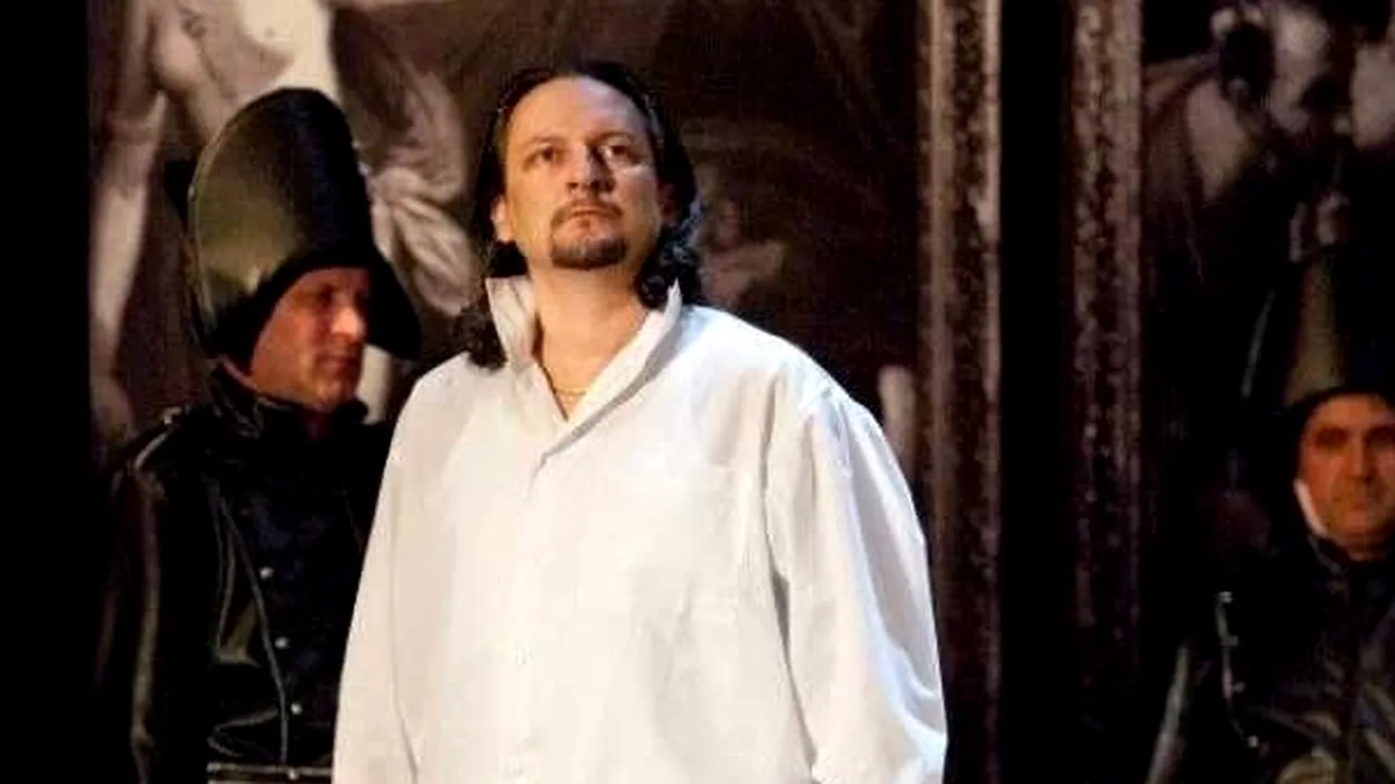 Cine este Cosmin Marcovici, noul secretar de stat la Ministerul Culturii. Tenorul ieșean, implicat într-un scandal cu tentă xenofobă