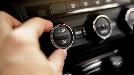 Greșeală costisitoare pe care o fac majoritatea ȘOFERILOR când utilizează aerul condiționat. Experții atrag atenția asupra acestui detaliu