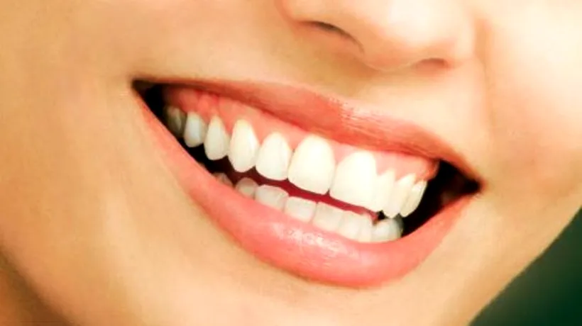 Cum să-ți albești dinții în trei minute? VIDEO