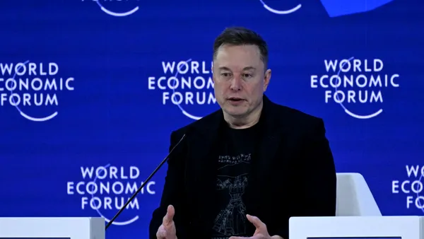 Musk refuză cererea lui Zelenski de a folosi Starlink pentru atacurile asupra Rusiei