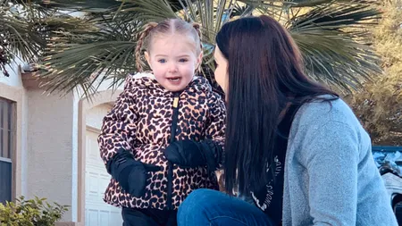 Surpriza incredibilă pe care a primit-o o fetiță de doi ani care s-a născut fără jumătate din inimă. „Arată ca ceilalți copii, dar nu se poate bucura de aceleași lucruri