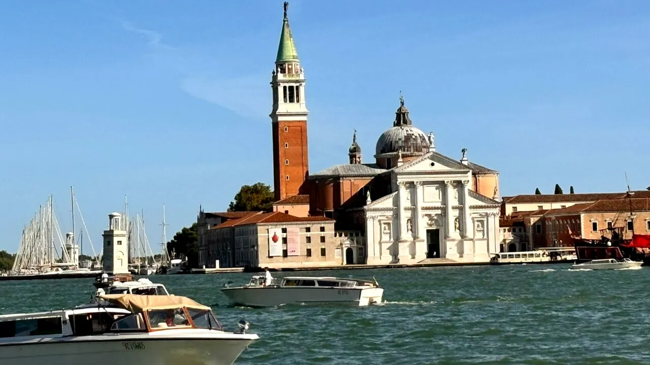 În următorii ani, Veneția ar putea ajunge sub ape din cauza schimbărilor climatice. Cercetătorii trag semnale de alarmă