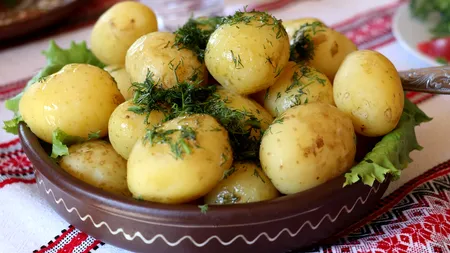 Dieta de slăbit cu CARTOFI copți sau fierți. Talia se va subția în doar câteva zile