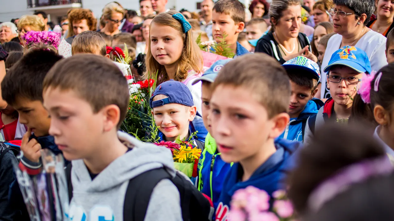 Schimbări majore, propuse în Educație. Cum ar putea arăta NOUL ORAR al elevilor