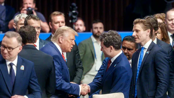 Trump îl refuză pe Nicușor Dan. Ce înlocuitor trimite președintele american la Summitul B9 de la București