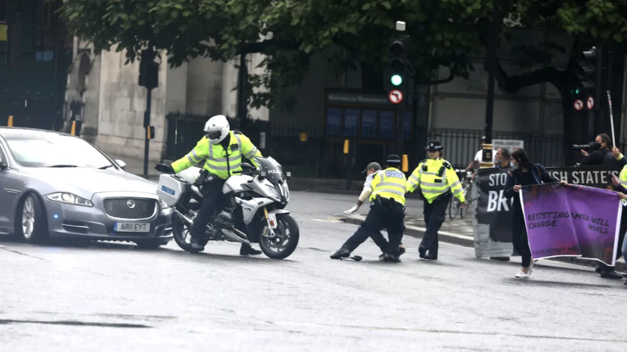 UK. Boris Johnson, implicat într-un incident rutier în apropierea Parlamentului Britanic