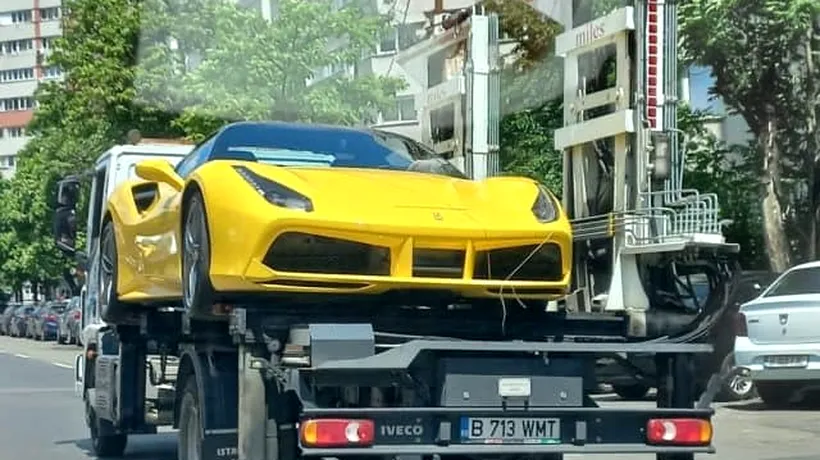 FOTO | Un Ferrari parcat pe o trecere de pietoni din București, ridicat de poliție. Cine este posesorul bolidului de lux