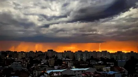 Meteorologii ACCUWEATHER anunță vreme extremă în România. Ce se întâmplă în București, începând de vineri