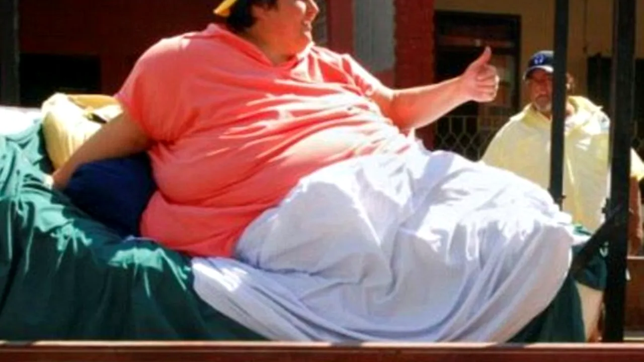 10 ani prizonier în propriul pat. Povestea celui mai gras bărbat din lume