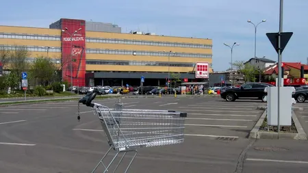 Accesul în mall-uri se va face doar cu certificat verde, din 25 octombrie 2021. Ce alte restricții vor intra în vigoare