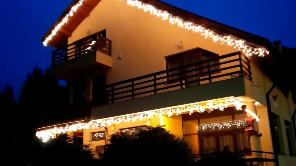 Cabanierii de pe Valea Prahovei, afectați de lipsa turiștilor chiar în perioada sărbătorilor de iarnă. Gestul disperat al unui antreprenor din Predeal