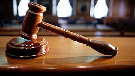 O grefieră va plăti 20.000 de lei unui CRIMINAL, care și-a omorât cumnatul și l-a aruncat în WC. Omul a stat 6 luni ÎN PLUS după gratii