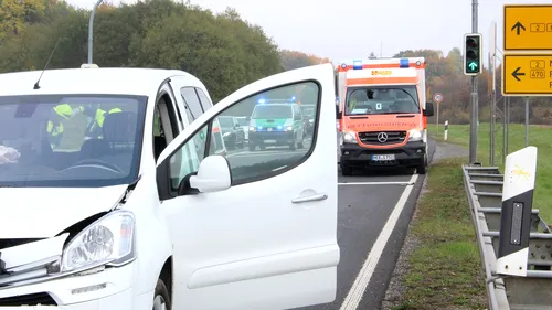 Accident grav pe DN71. O ambulanță, implicată în coliziunea din Dâmbovița!