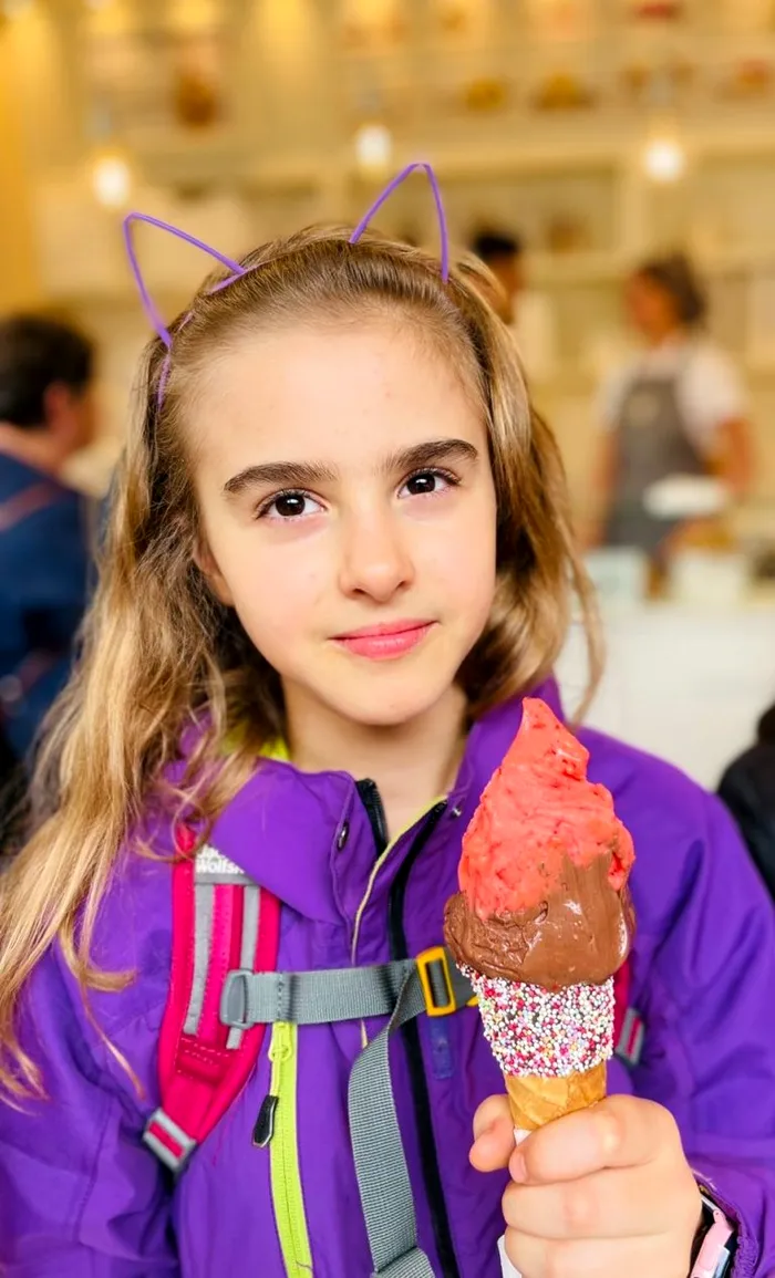 Fetiță de 10 ani, dispărută în Iași. Riana a plecat de la școală, dar nu a mai ajuns acasă