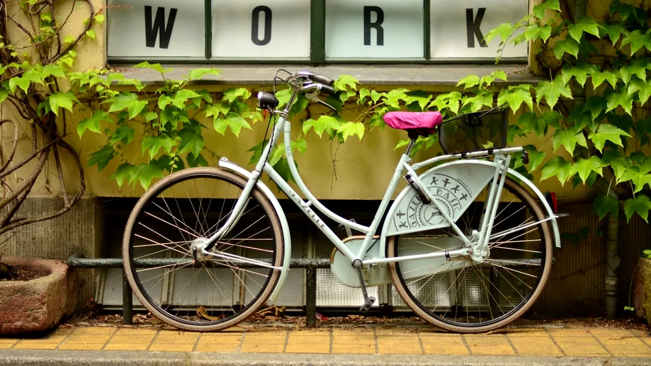 Orașul european în care cetățenii ar putea fi plătiți pentru a merge cu bicicleta la serviciu