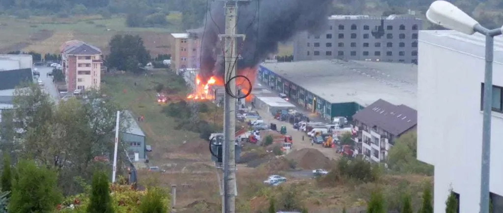 Alertă în Cluj după ce un incendiu puternic a izbucnit la un depozit - VIDEO 