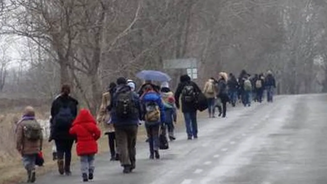 Breșa prin care mii de sârbi trec ilegal spre Germania. Un  primar maghiar e gata să convingă Parlamentul să ridice un gard la frontieră