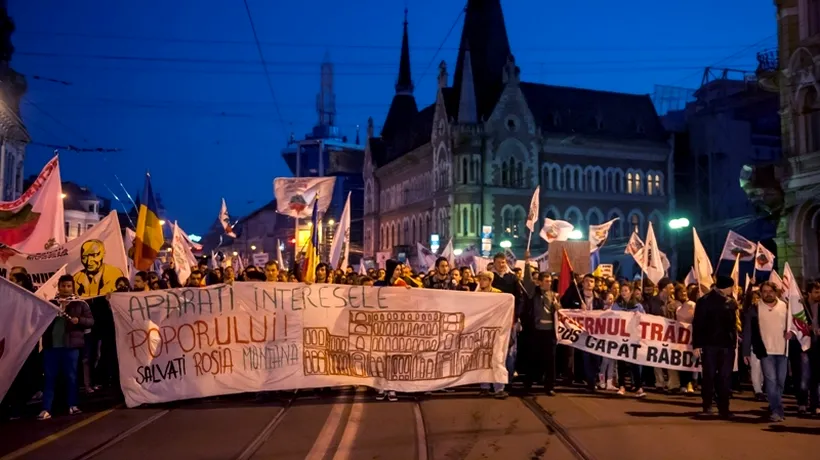 Protest la Cluj față de exproprierile la pista aeroportului și față de proiectul de la Roșia Montană