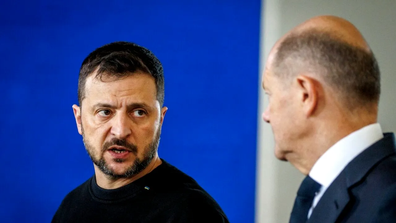 Scholz a discutat cu ZELENSKI /Liderii Germaniei și Ucrainei vor avansarea eforturilor pentru o „pace corectă” cu Rusia