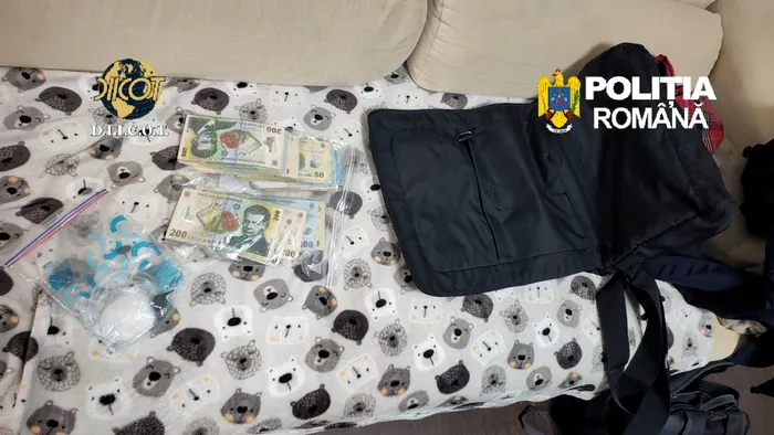 Bunuri găsite în urma perchezițiilor făcute la colegii de celulă ai lui Călin Georgescu