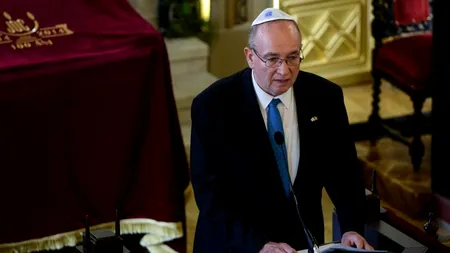 Ambasadorul Israelului, decorat de Klaus Iohannis la încheierea misiunii sale diplomatice în România