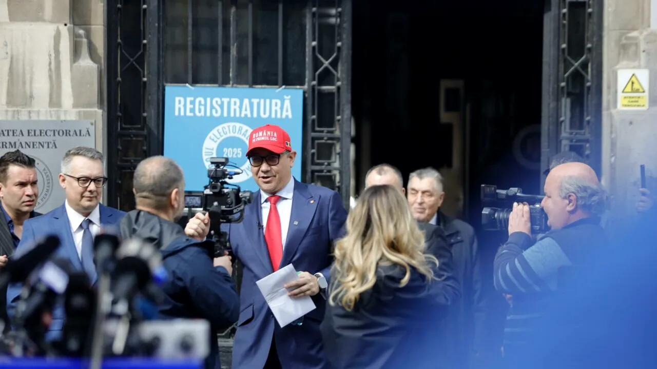 Candidatura lui Victor Ponta, contestată la CCR: Acuzații de tentativă de lovitură de stat, prin constituirea USL și plagiat