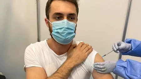 Tânărul care a fost vaccinat greșit la rapel: „Am simțit cum transpir. Este o reacție de panică! Nu mă gândeam că trebuie să fiu vigilent”