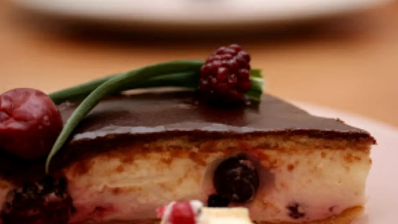 PRĂJITURI DE REVELION. Rețete simple de deserturi pentru masa de Anul Nou