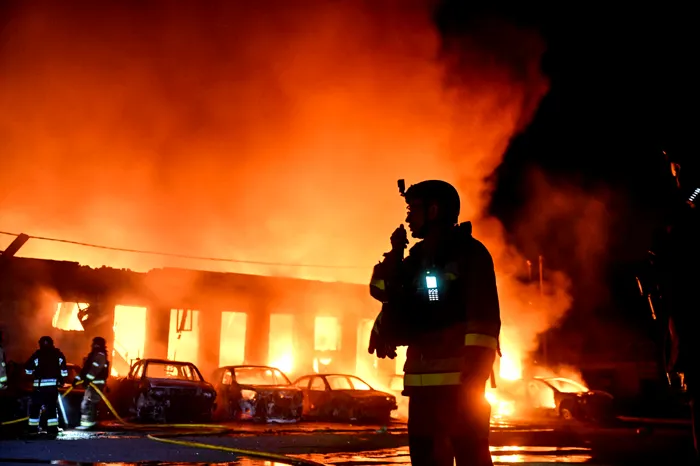 Incendiu în Zaporojie provocat de un atac rusesc cu dronă 