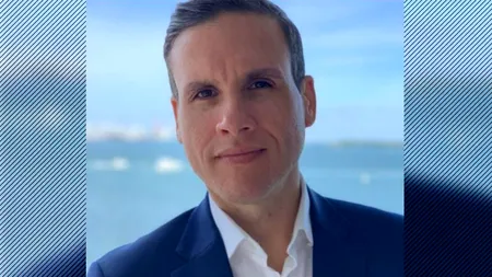 Milionar american, ucis în camera de hotel în Spania de un român și un marocan. Bărbatul îi invitase pe cei doi la o petrecere sexuală