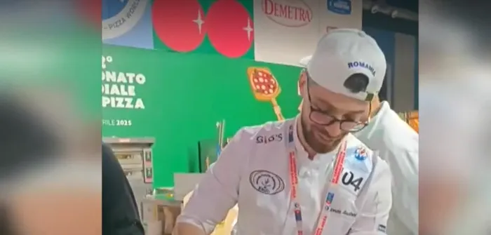 Andrei lucrează la o pizzerie din Cluj-Napoca