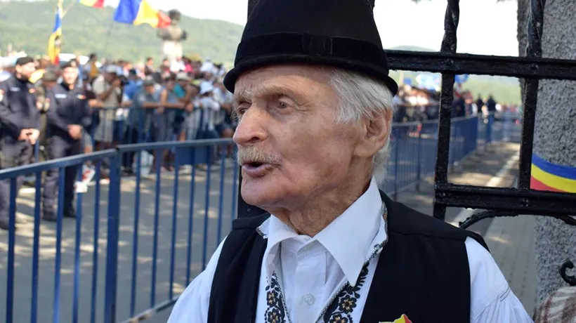 Ștefan Gros, cel mai vârstnic cioban din România a murit. A fost călcat de tractor/ CJ Hunedoara: „A fost un model de putere de muncă, de caracter, un exemplu pentru comunitate”
