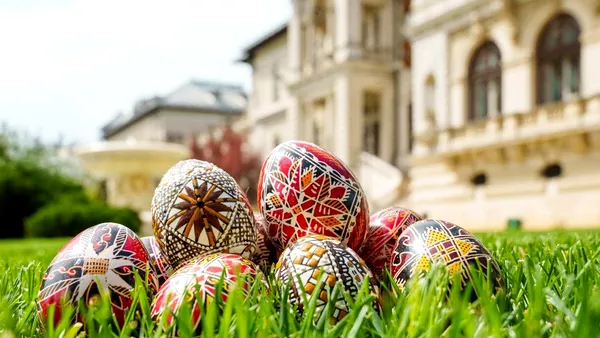 Nicușor Dan îndeamnă la solidaritate în mesajul său de Paște, într-un an marcat de „incertitudini și crize severe”