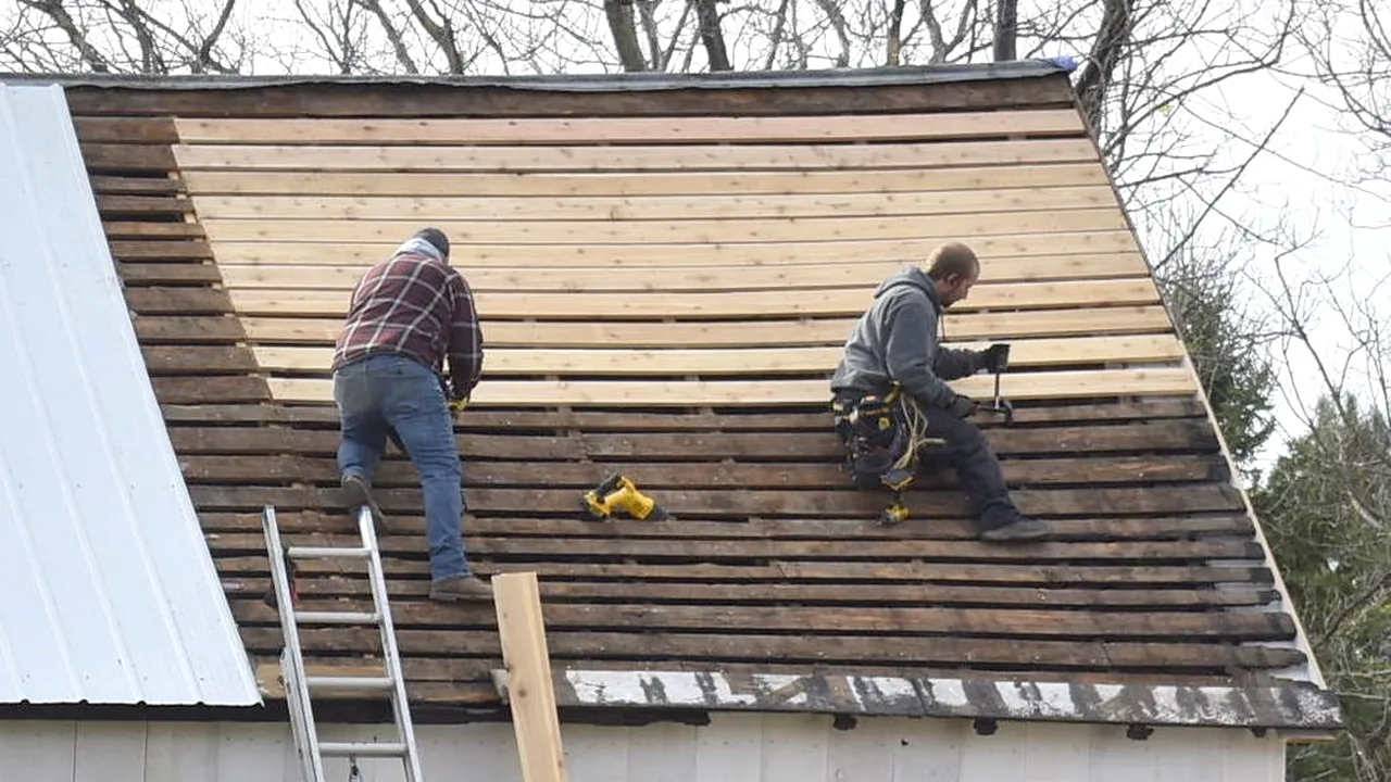 Metoda „ACOPERIȘUL” a ajuns și în Austria. Cum au făcut rost de 10.000 de euro trei șarlatani din România