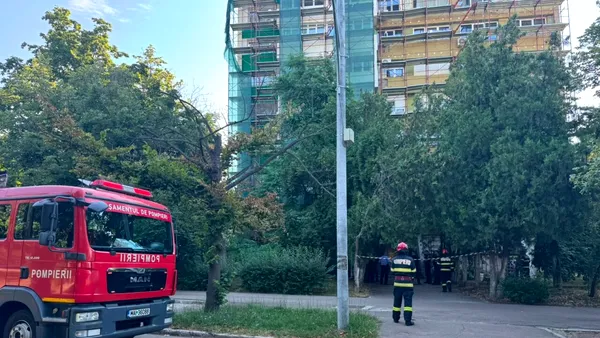 Tragedie la Galați. Angajatul unei firme de mentenanță a murit după ce s-a prăbușit în gol cu liftul